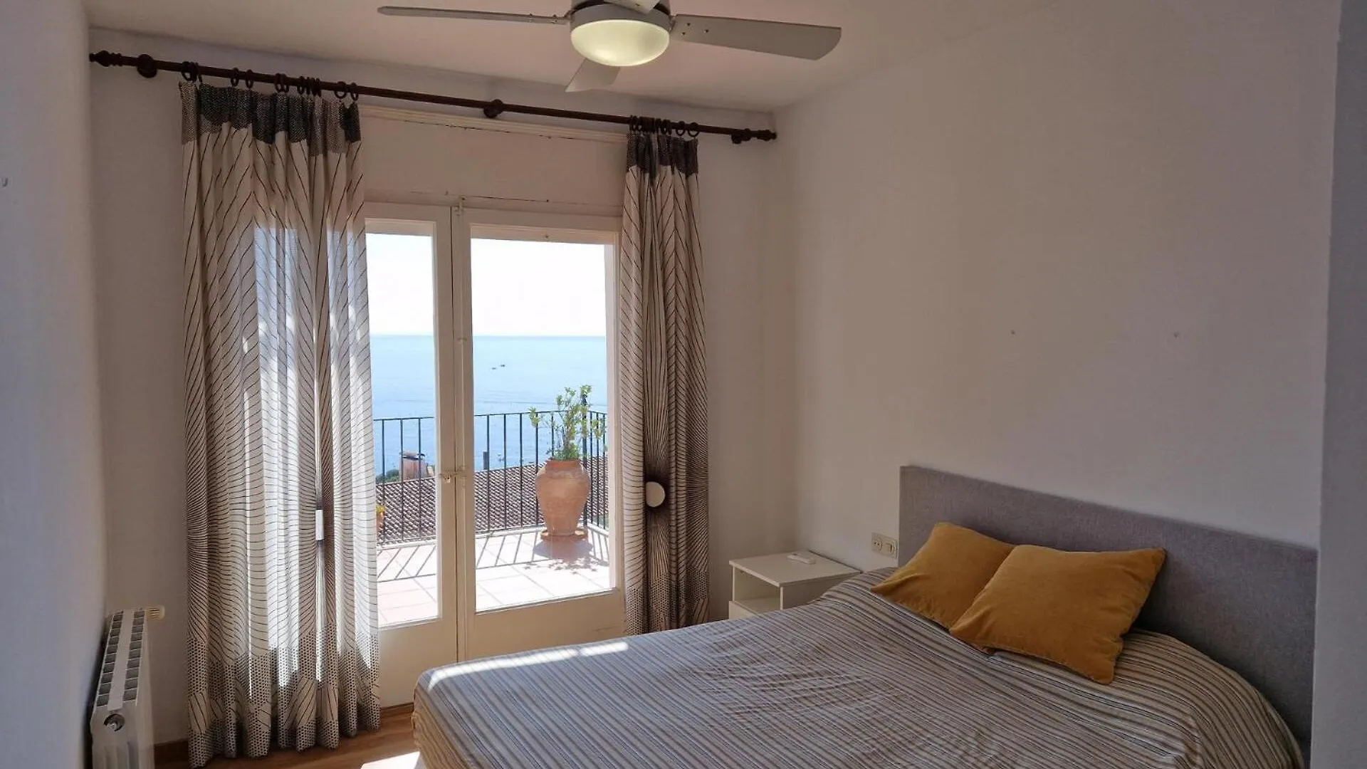 Bj-5 Calella De Palafrugell 6 Pax Apartment